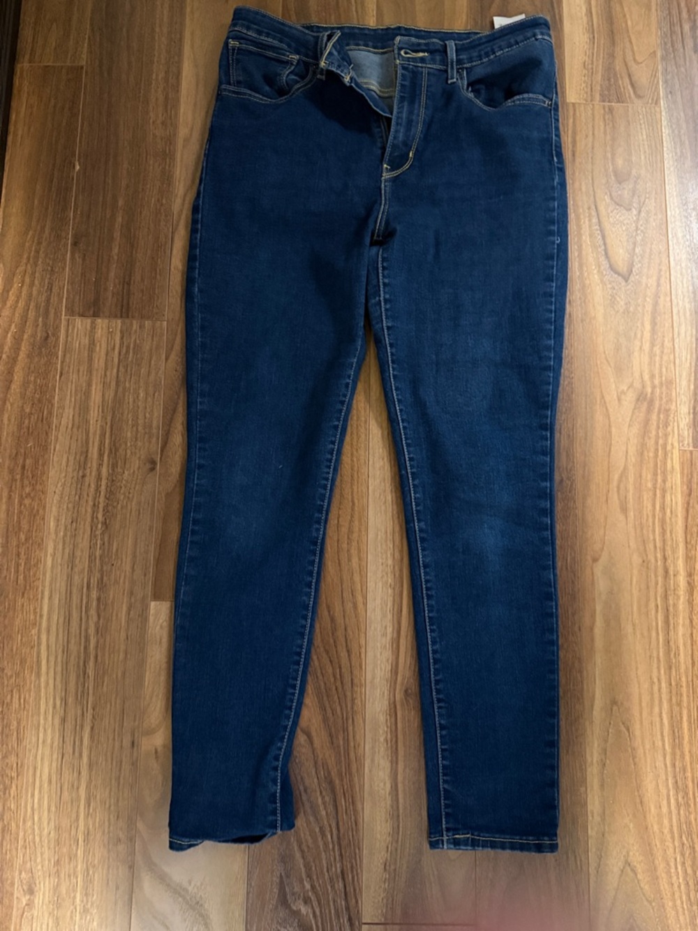Levi's Women's Dark Indigo Skinny Jeans
